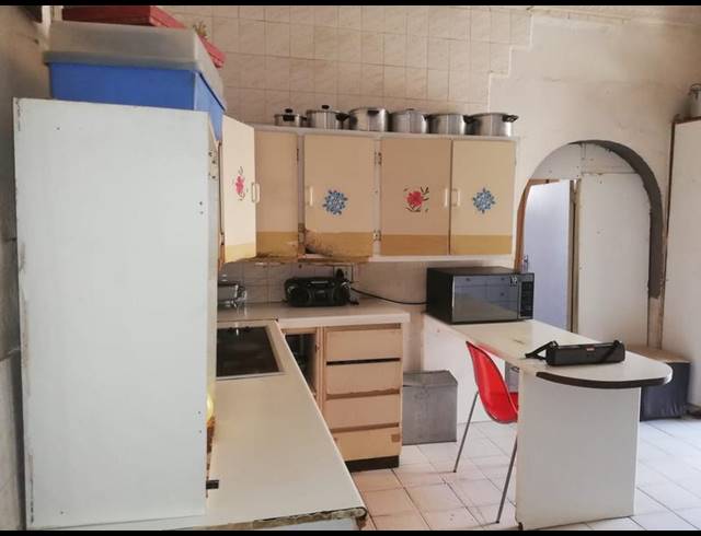 3 BEDROOM HOUSE FOR SALE IN MAYFAIR